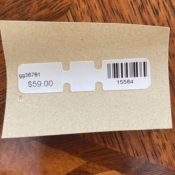 Super Cute Clutch with Bow comes with 2 sizes of chain for straps. - Picture 4 of 4